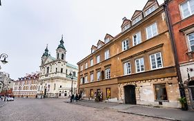 Old Town Eclectic Apartment For 6 People
